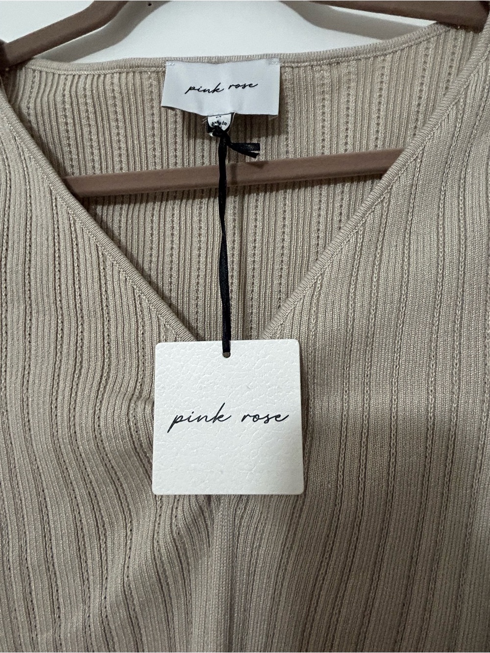 Pink Rose Beige Ribbed V-Neck Short Sleeve Top - Picture 2 of 5